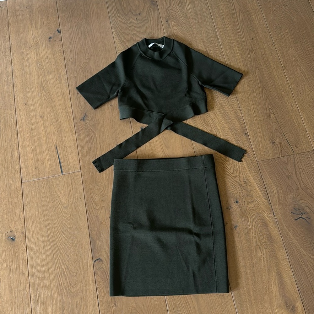 Skirt and top set